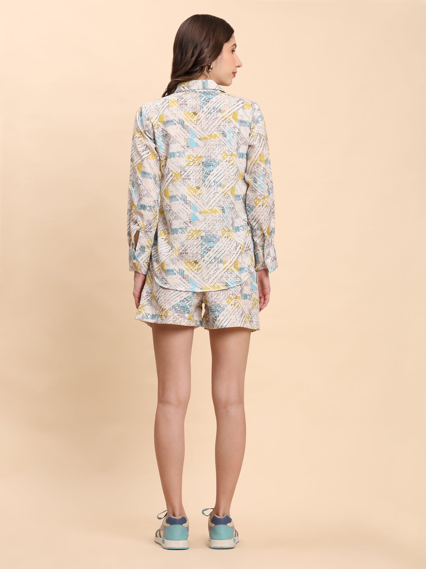 Noia White & Multi Geometric Shirt with Shorts