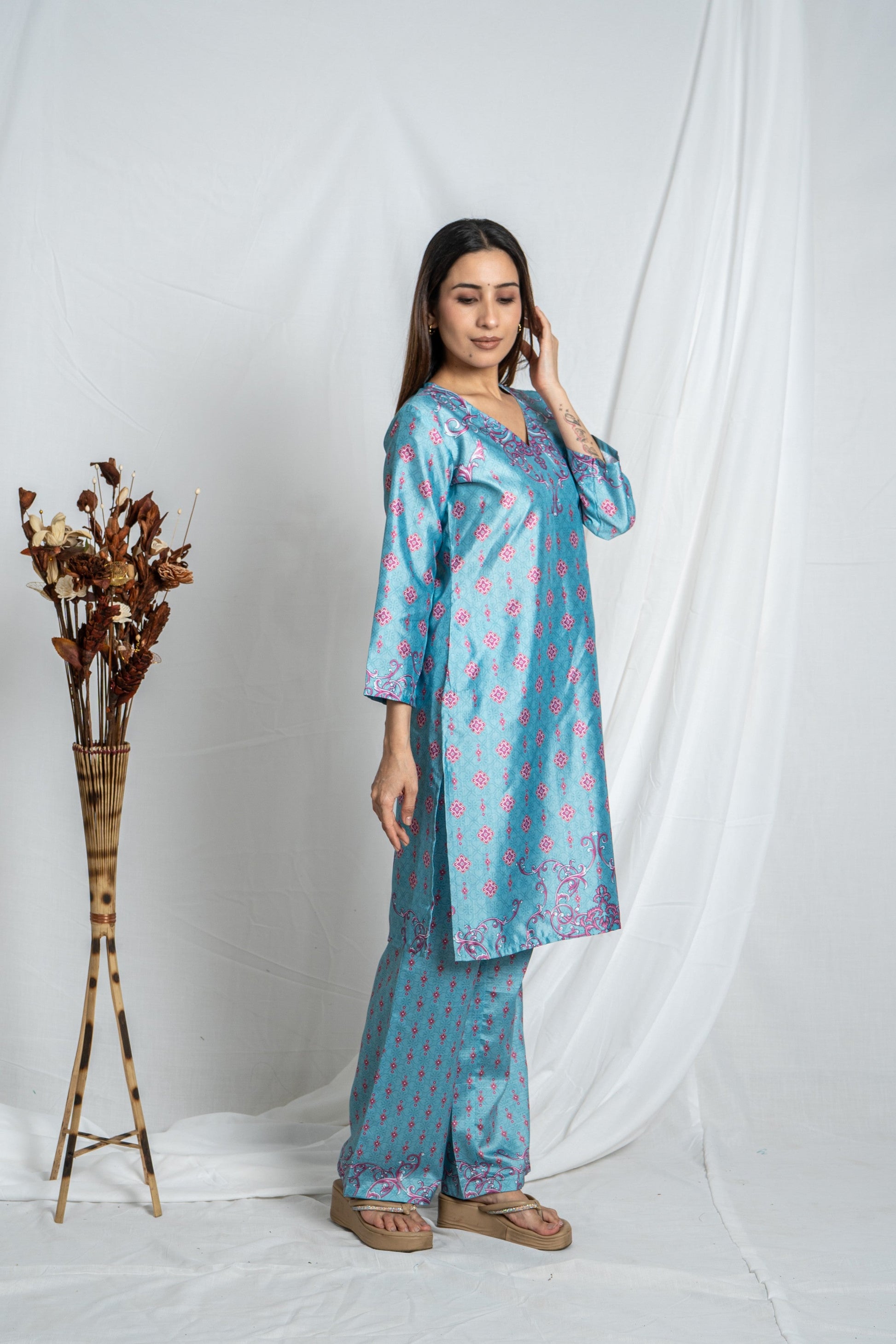 Powder Blue V-Neck Kanika Co-Ord Set for Women | Kanika Collection Noia