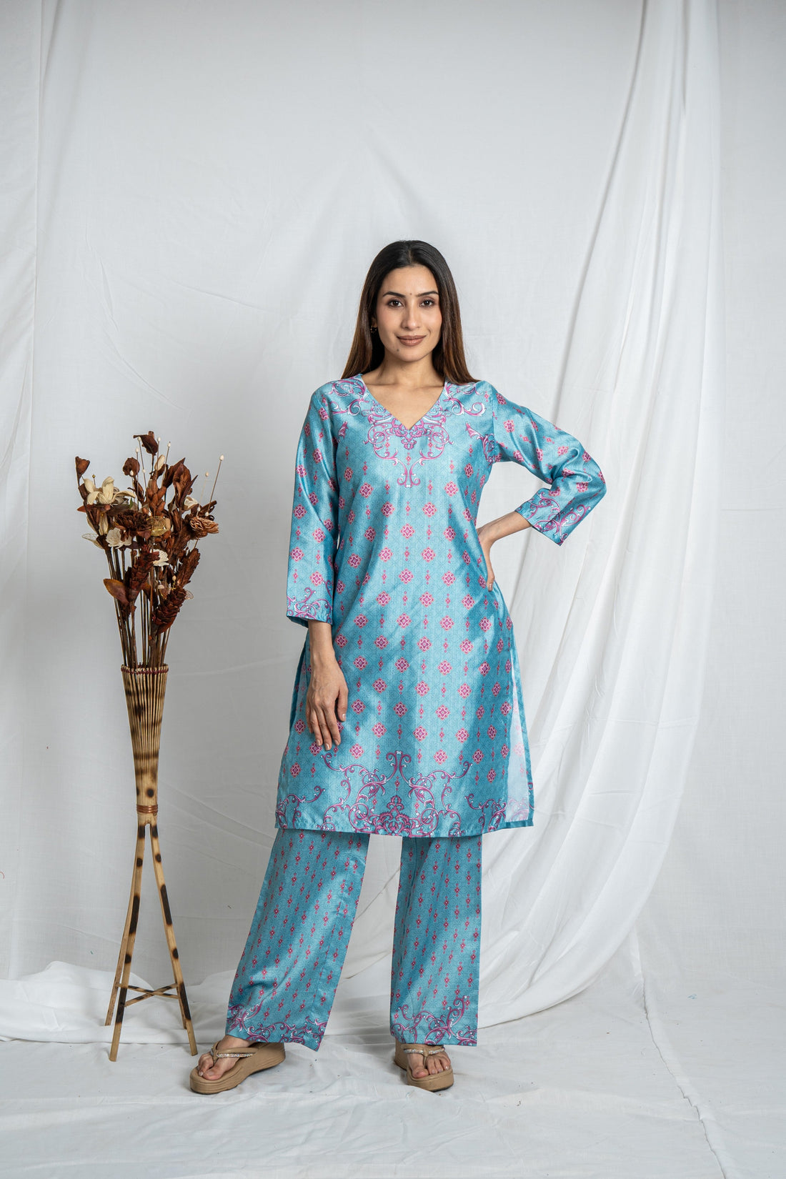 Powder Blue V-Neck Kanika Co-Ord Set for Women | Kanika Collection Noia