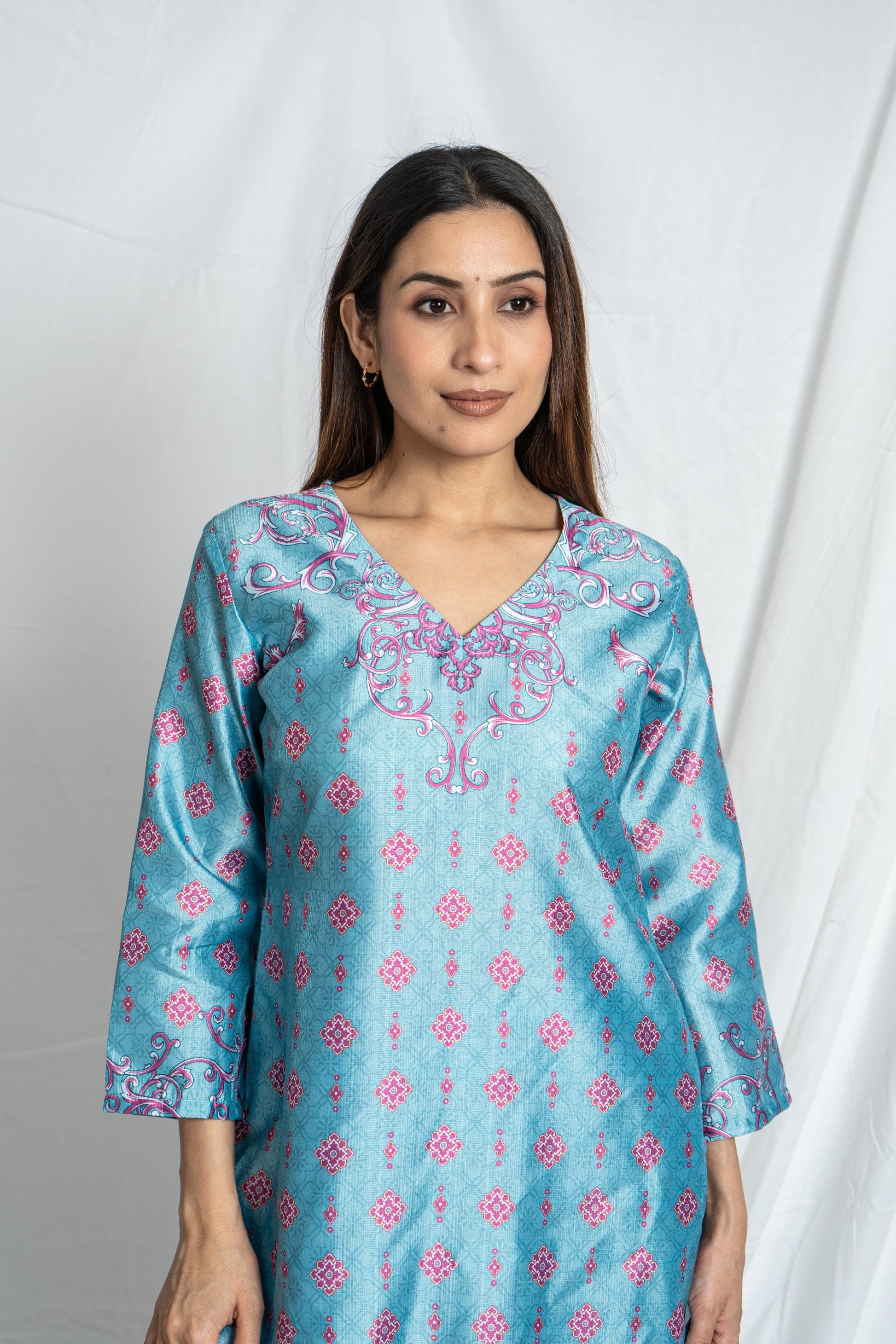 Powder Blue V-Neck Kanika Co-Ord Set for Women | Kanika Collection Noia