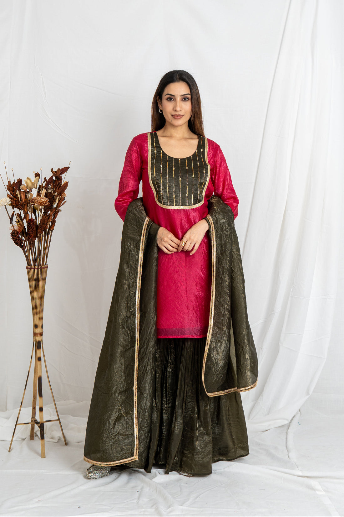 Malika Kurta Set Pink & Green Gold Crush with Dupatta Noia