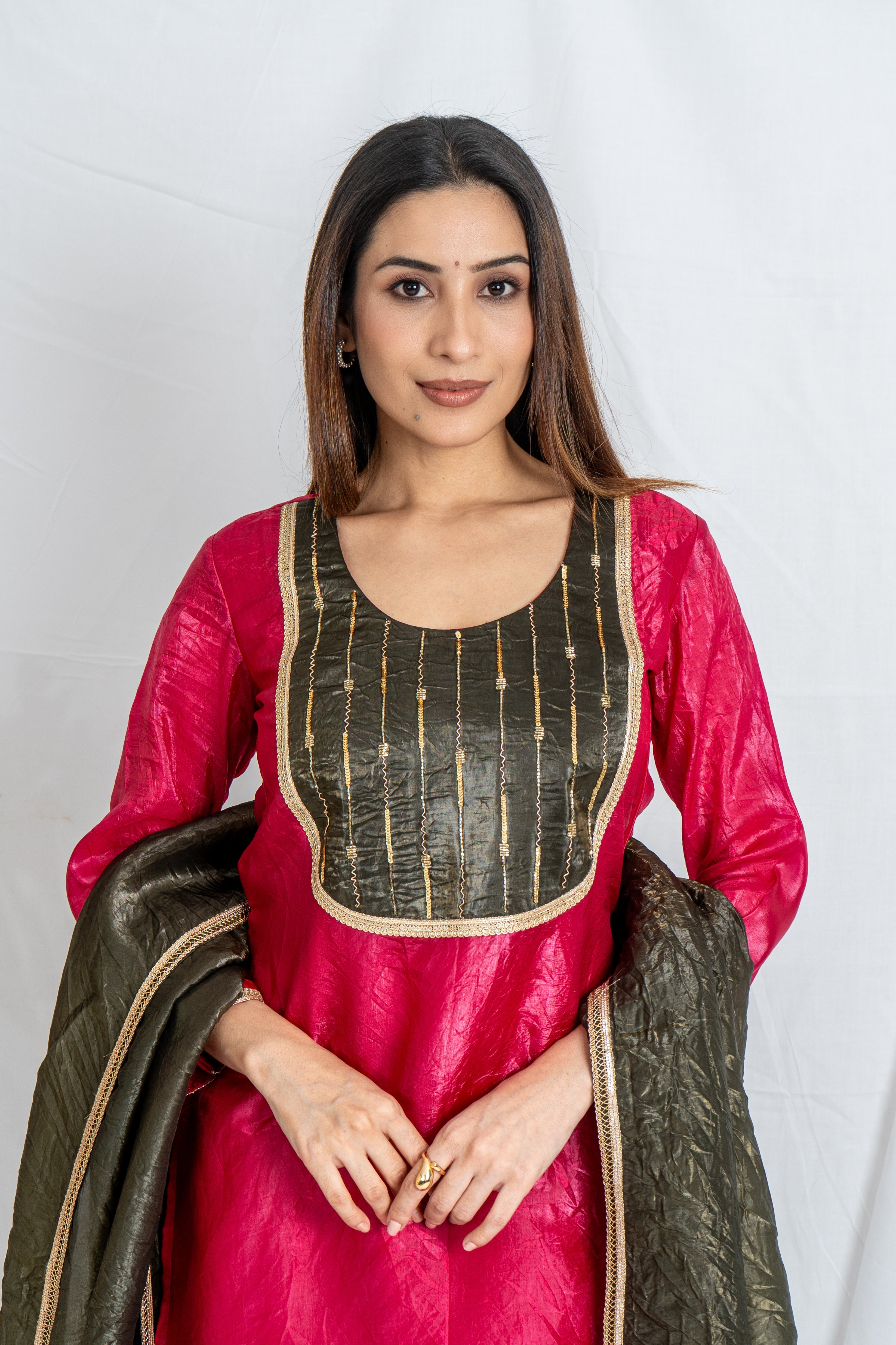 Malika Kurta Set Pink & Green Gold Crush with Dupatta Noia
