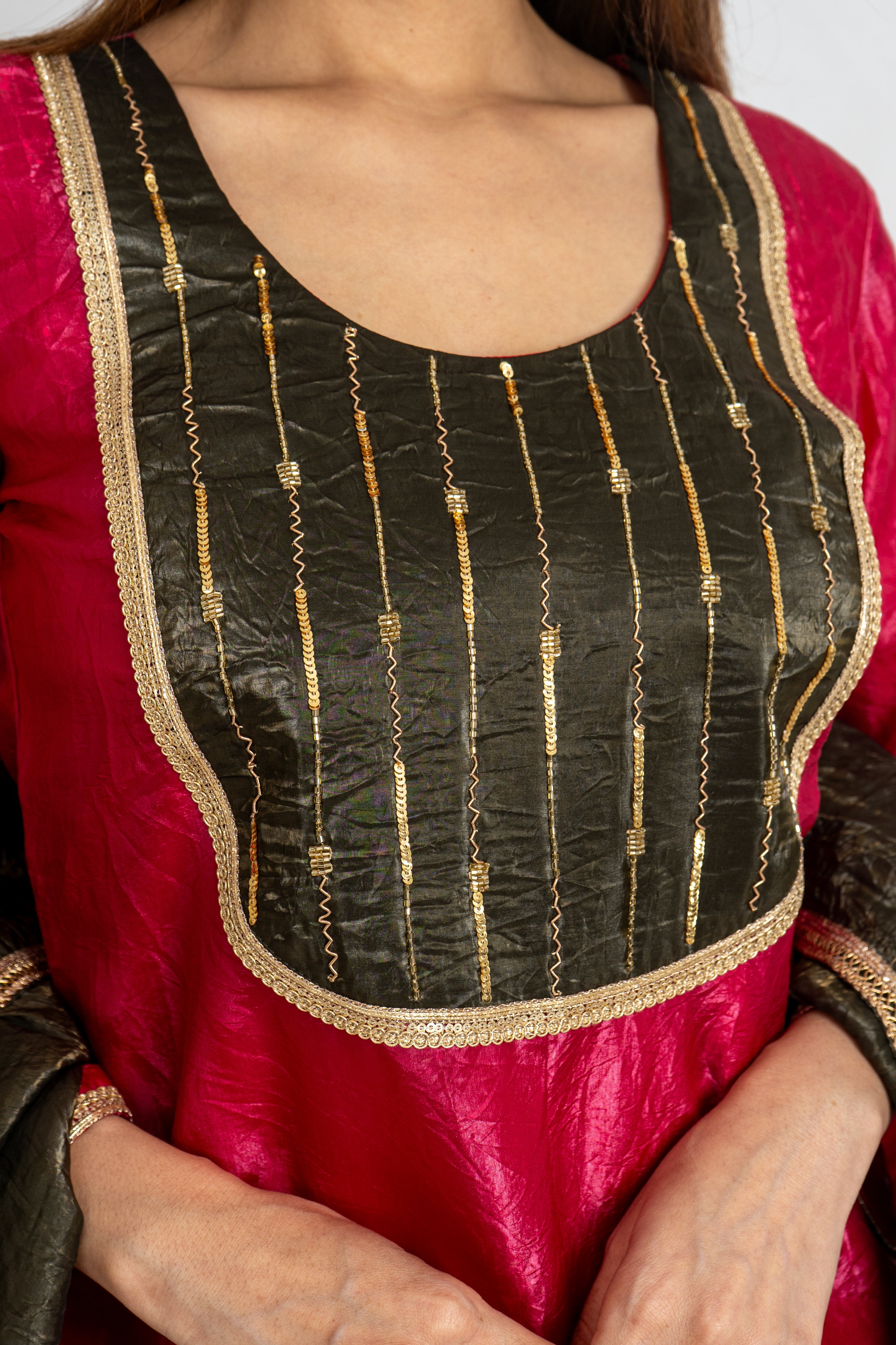 Malika Kurta Set Pink & Green Gold Crush with Dupatta Noia