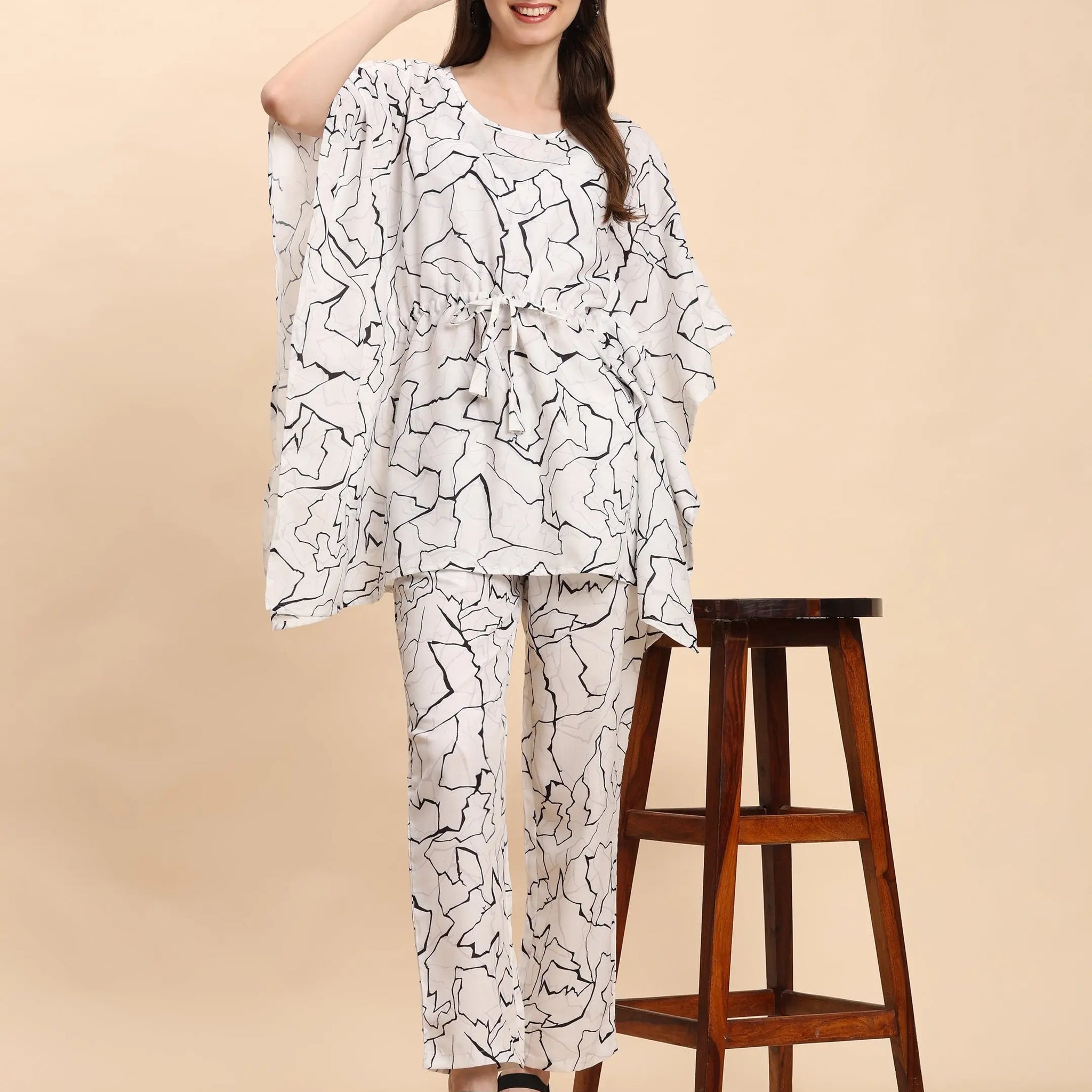 Noia White & Black Abstract Kaftan Top with Trousers – Women’s Kaftan Noia
