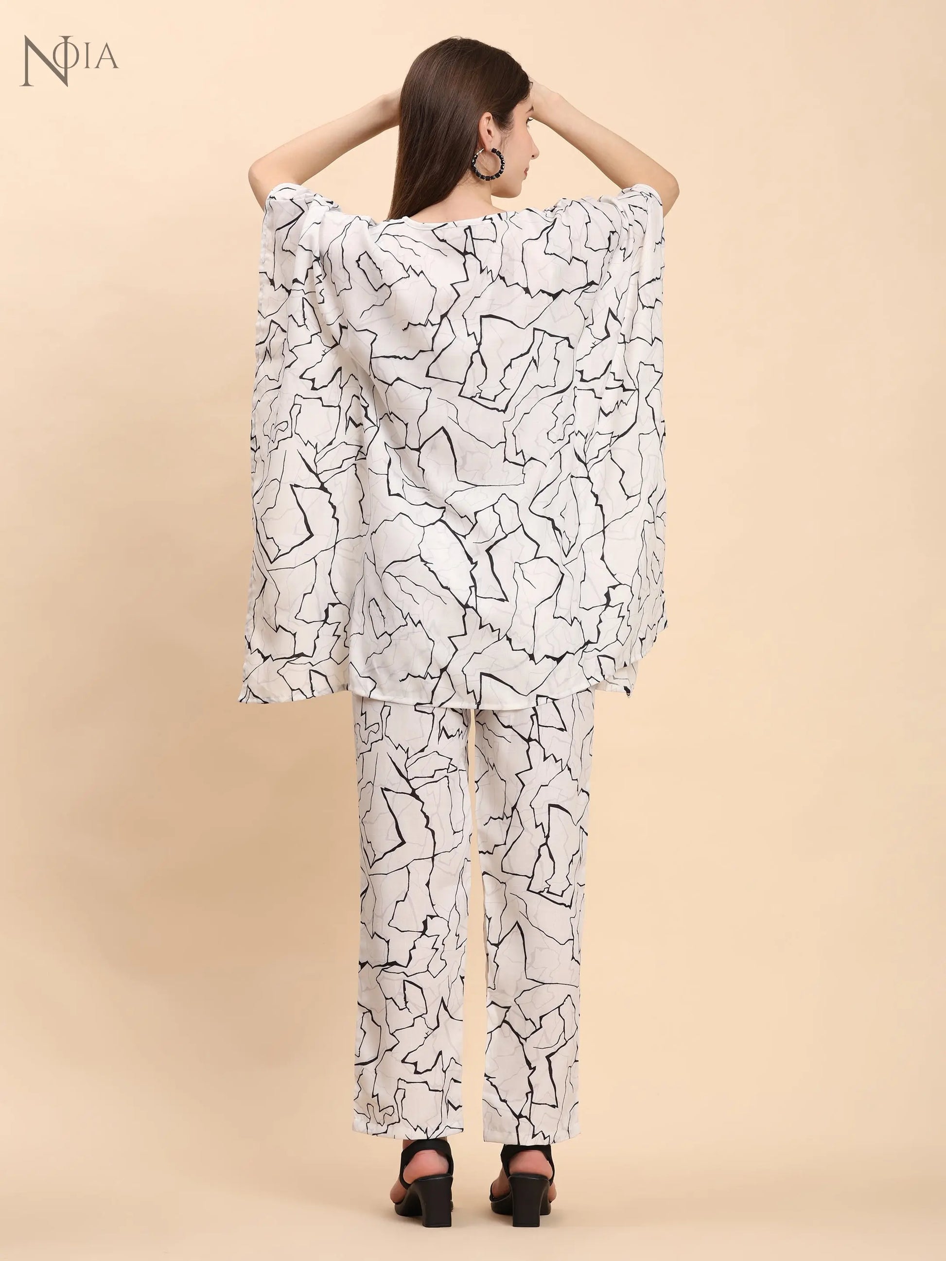 Noia White & Black Abstract Kaftan Top with Trousers – Women’s Kaftan Noia