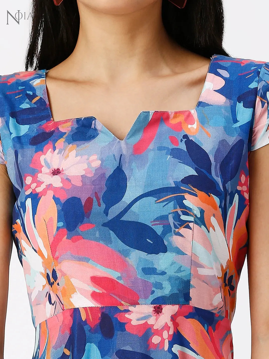 Noia Women Abstract Floral Printed A-Line Maxi Dress Noia