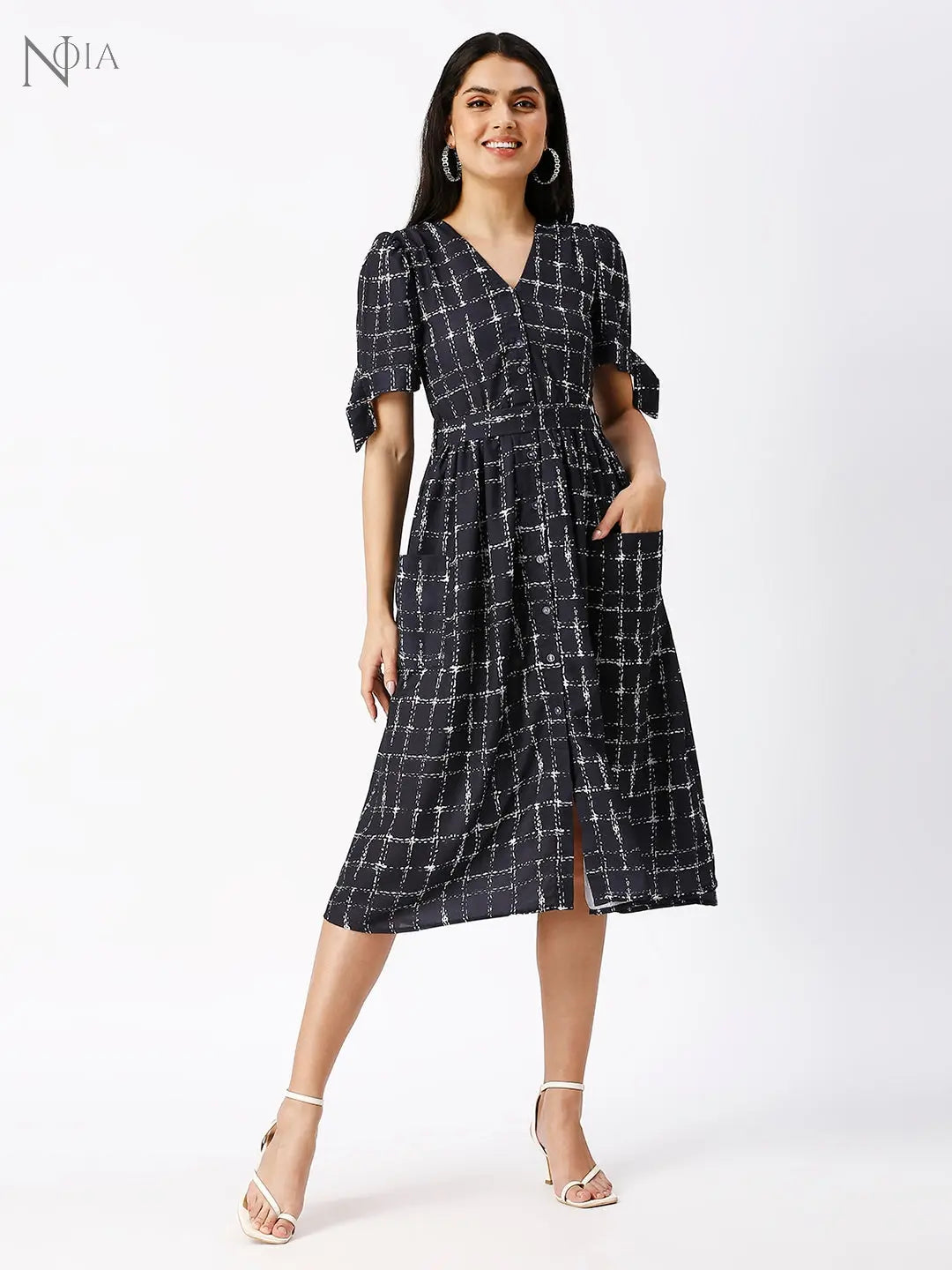 Noia Women V-Neck Black and White Dress Noia
