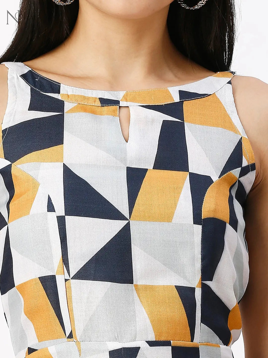 Noia Women White and Multi Geometric Printed Midi Dress Noia