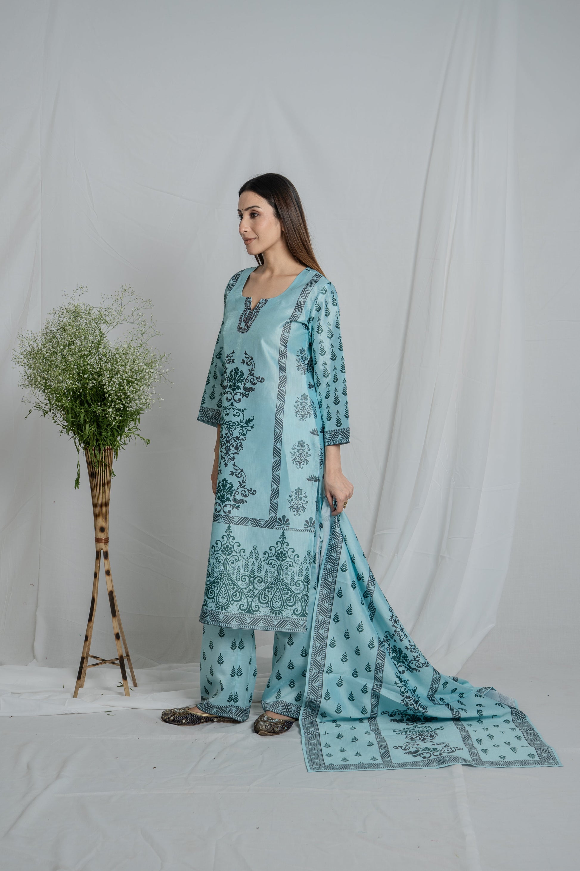 festive kurta set Elevate Your Festive Wardrobe with the Blue Noia