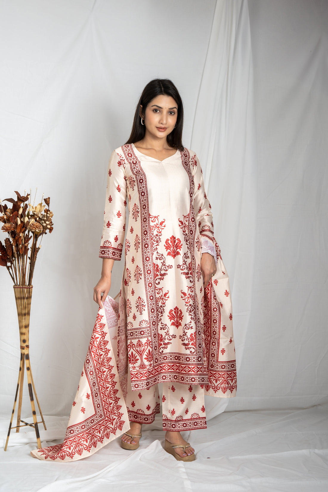 Auraya Off-White & Maroon in Premium Fabric – Elegance Festive Kurta Set Noia