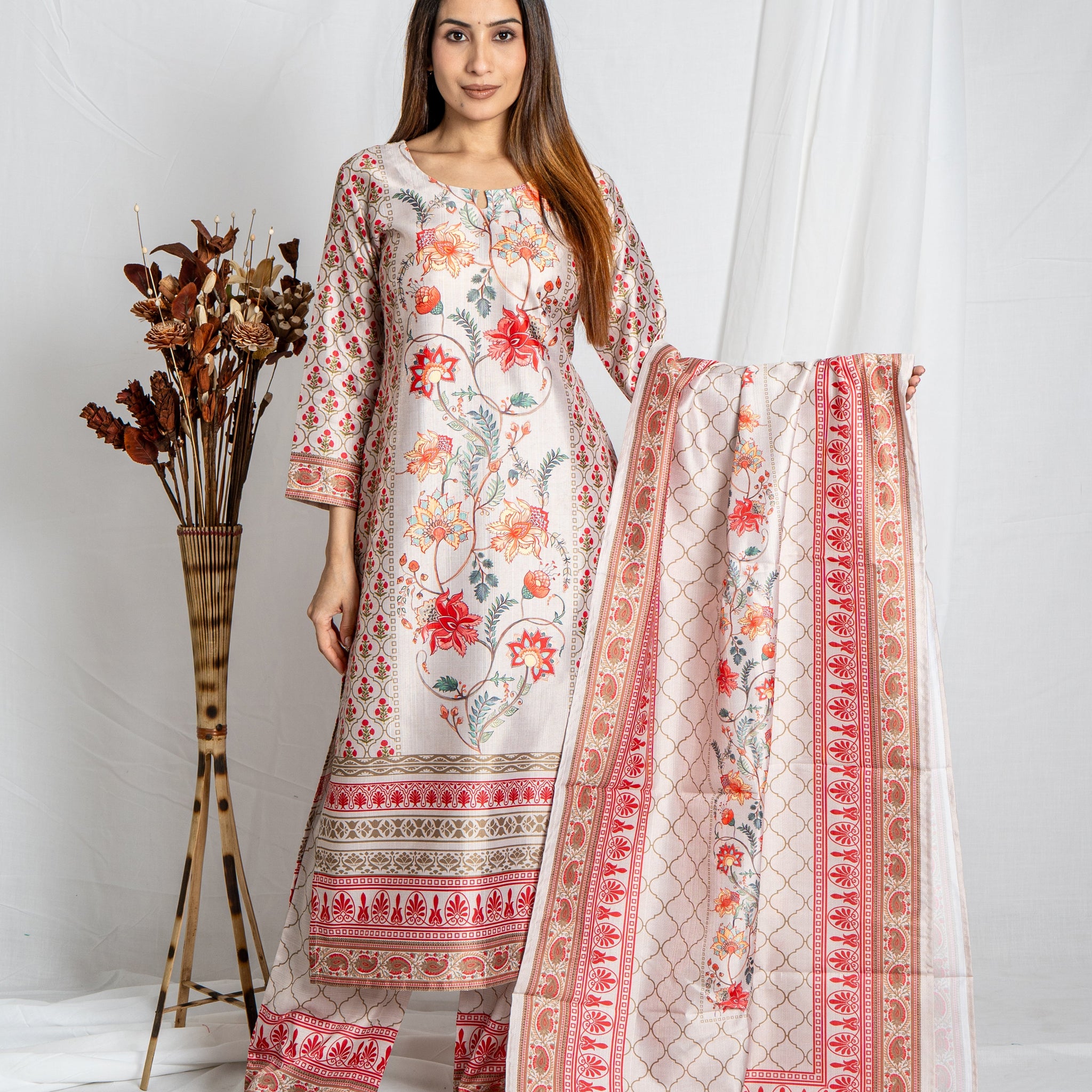 Auraya Off-White Multicolor Round Neck in Premium Fabric Floral Auraya Kurta Set Noia