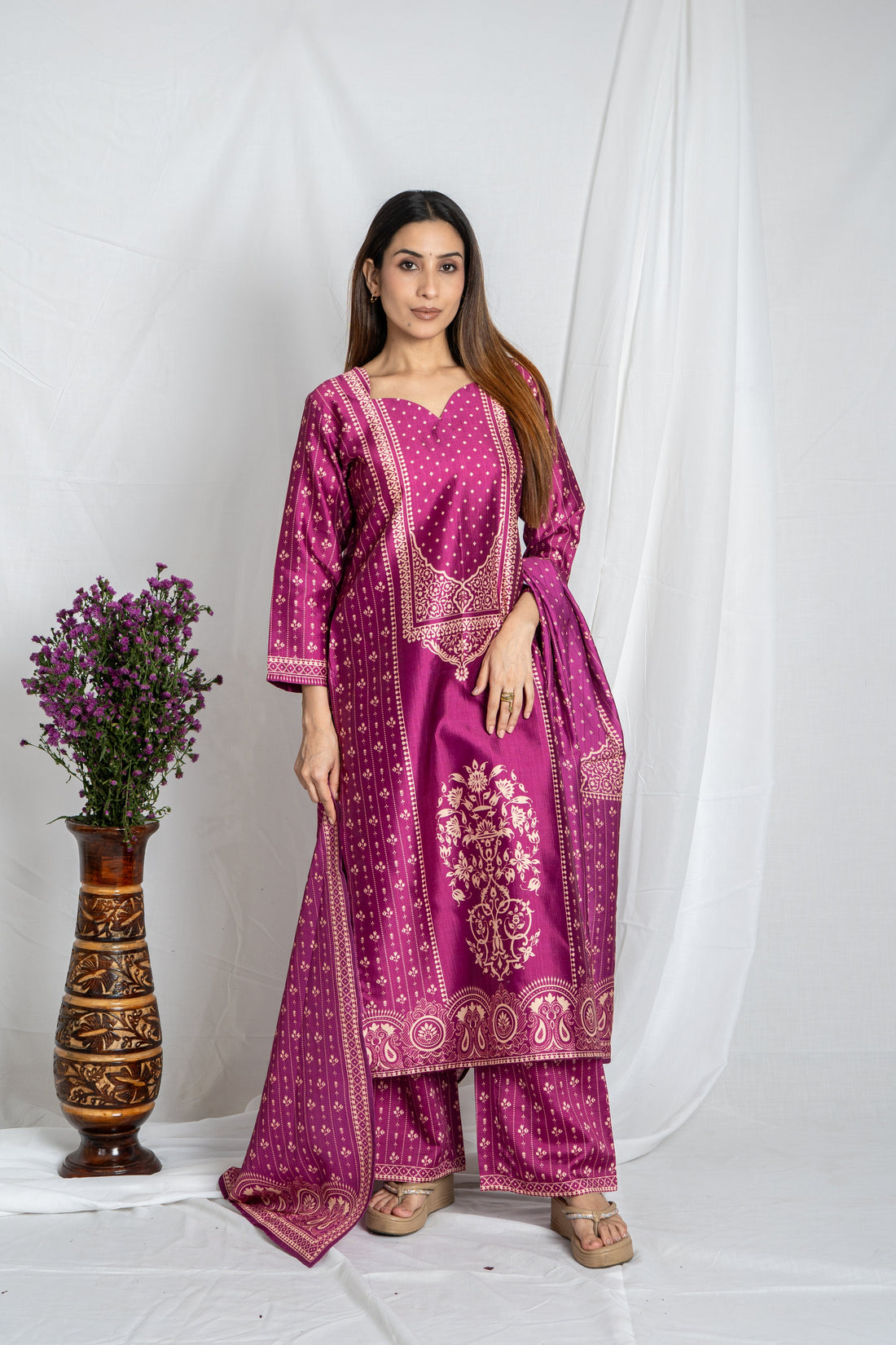 Auraya Wine Premium Fabric  – Sweetheart Neck  Wine Kurta Noia