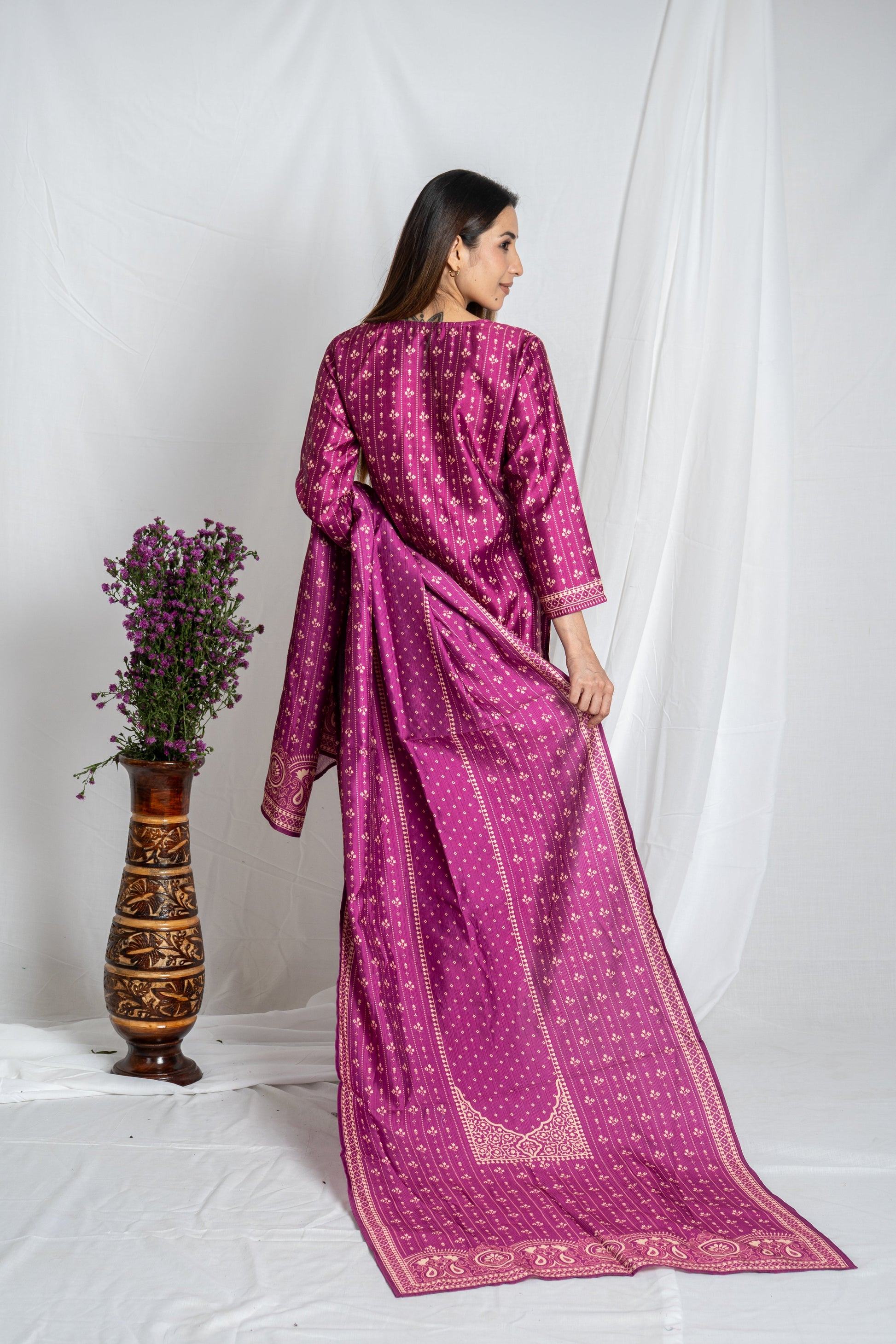 Auraya Wine Premium Fabric  – Sweetheart Neck  Wine Kurta Noia
