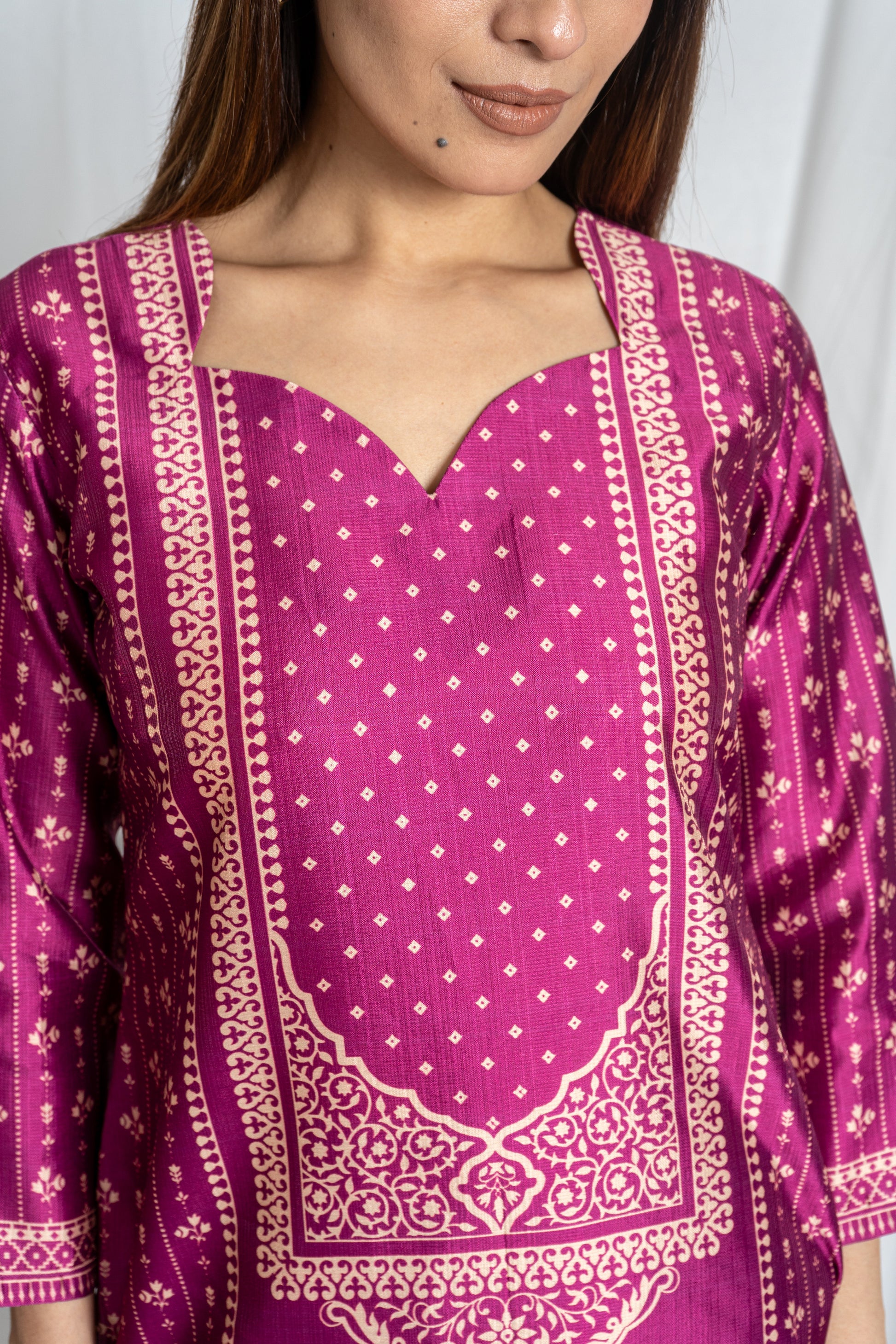 Auraya Wine Premium Fabric  – Sweetheart Neck  Wine Kurta Noia